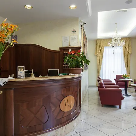 Hotel Touring 2*