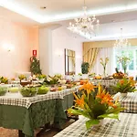 Hotel Touring 2*